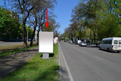 Ситилайт A в Днепр (Днепропетровск), 1,2x1,8  пр.Лесі Українки (пр.Пушкіна), на розподільчій алеї, від вул.А.Фабра до пр.Олександра Поля – 4- фото 1