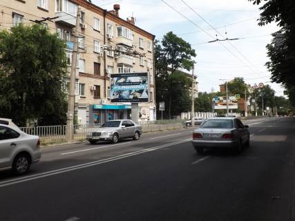 Бэклайт B в Днепр (Днепропетровск), 4х3  вул.Незалежності, 6 фото 1