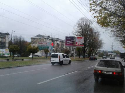Билборд B в Днепр (Днепропетровск), 6,2х3  пр.Олександра Поля, 76 центральна частина міста, перехрестя, світлофор, різноманітні крамниці, супермаркет, меблеві салони, потік до пр. Дмитра Яворницького фото 1