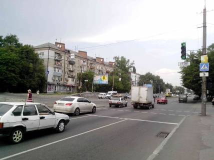Призма  в Днепр (Днепропетровск) пр.Б.Хмельницького, 20 - вул.Вакуленчука - 261526 фото 1