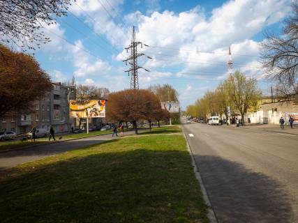 Білборд, Бігборд (Борд)  B у Дніпро (Дніпропетровськ), 6х3  пр.Олександра Поля, напрямок до пр.Дмитра Яврницького (автодорожній технікум) Фото 1