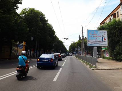 Беклайт A у Дніпро (Дніпропетровськ), 4х3  вул.Незалежності, 6 Фото 1