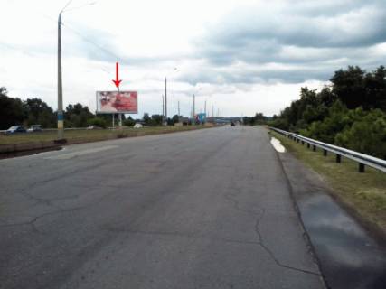 Билборд A в Каменское (Днепродзержинск), 6х3  Лівобережний мостовий перехід, в бік Правого берега, розподілювач, в центр фото 1