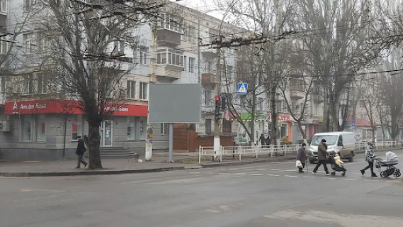 Билборд A в Херсоне, 3х6  пр.Ушакова/пер.Казацкий фото 1