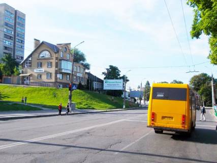 Билборд B в Сумах Горького ул., 22 (райисполком) ("Ощадбанк","Кредобанк") фото 1