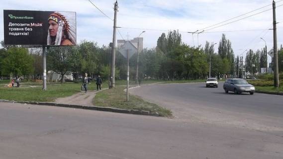 Билборд B в Черкассах, 6x3  30-річчя Перемоги вул., - Олены Теліги вул., (кільце, напроти ТЦ"Квартал") фото 1