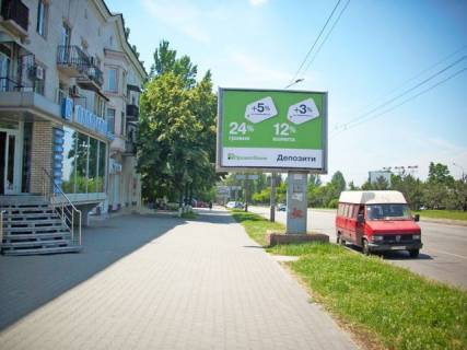 Бэклайт B в Запорожье, 4x3  Металургів пр.,21 Міський ОВІР фото 1