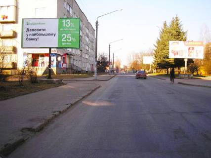 Билборд B в Дрогобыче, 6x3  Грушевського вул., 68 В центр (напроти супермаркет "Ромашка") фото 1