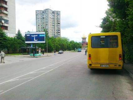 Білборд, Бігборд (Борд)  B у Львові, 5.85x2.85  Вашингтона вул., 17 (поруч Челентано, МЕТРО) Фото 1