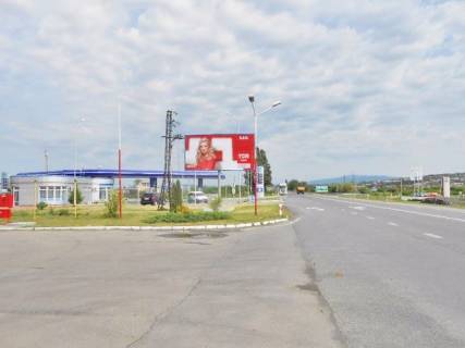 Билборд B в Ужгороде, 6x3  Виїзд з  Мукачево (АЗС Market  до АЗС "Укрнафта", напроти  Автоцент-Ужгород "Mitsubishi") фото 1