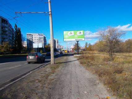 Билборд A в Сумах, 6x3  Героїв Крут вул.,  45 (напротив) (500 м. до "Епіцентру") фото 1