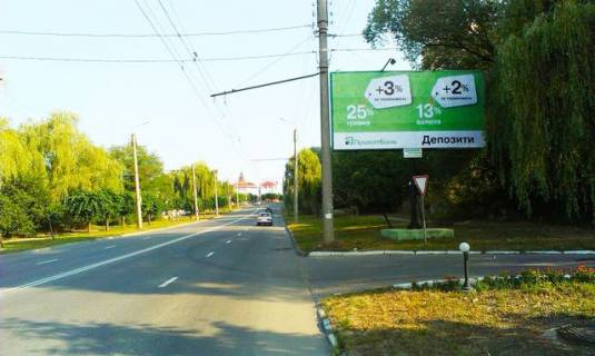 Билборд A в Черновцах, 6x3  Героїв Майдану вул., (за АЗС "Укрнафта") фото 1