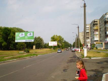 Билборд B в Шептицкий (Червоноград), 6x3  Сокальськая вул., (напроти меблевого магазину) фото 1