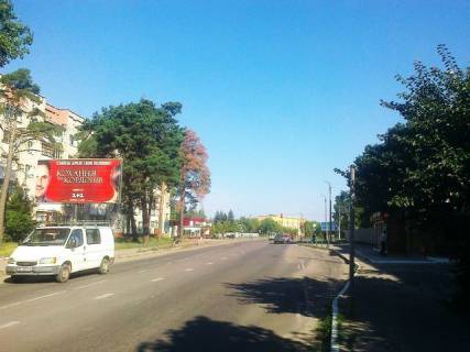 Билборд B в Сарнах Суворова ул., 8 фото 1