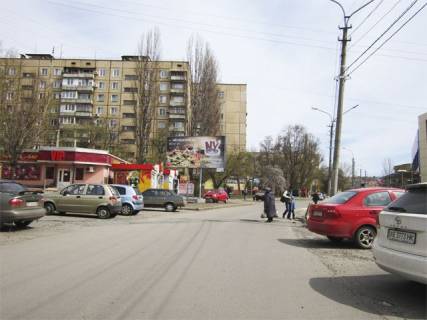Билборд B в Кривом Роге, 6x3  Співдружності вул., 66 ( мкр. Юбілейний) фото 1