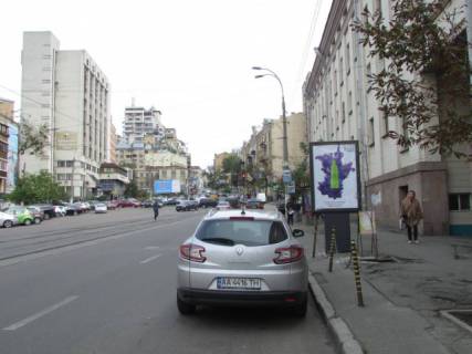 Ситилайт A в Киеве, 1.2x1.8  Галицька площа (Перемоги), 2 (біля ЦИРКу) заїзд з площі на вул. Бульварно-Кудрявську схема