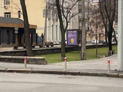 Ситилайт B в Львове, 1.86м х1.27м  Верхній Вал, 68 / Набережно-Хрещатицька (світлофор) схема