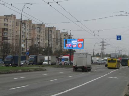 Видеоборд A у Києві, 6x3  Шухевича пр-т (розподілювач), ТЦ "Райдужний", рух до Північного мосту - 297816 схема
