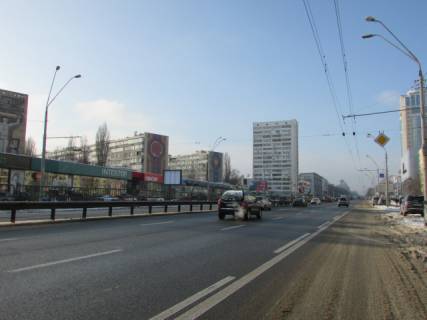 Скролер, Скрол B у Львові, 2,32м х 3,14м  Берестейський (Перемоги) пр-кт, 23 (м. Політехнічний інститут, рух із центру, ліворуч) - 484500 схема