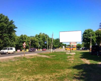 Білборд, Бігборд (Борд)  A у Бердянську на розі вулиць Привокзальна та Віктора Голого, біля буд. №11 Фото 1