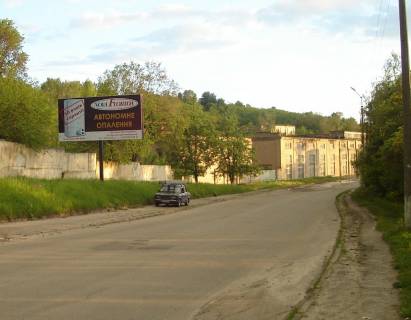 Билборд B в Корсунь-Шевченковском вул. Правобережна, 83 (в районі Верстатобудівельного заводу) фото 1