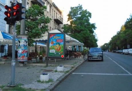 Ситилайт B в Одессе, 1.8x1.2  Буніна вул., 17 фото 1