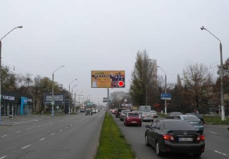 Билборд A в Одессе Небесной Сотни пр., 6а фото 1