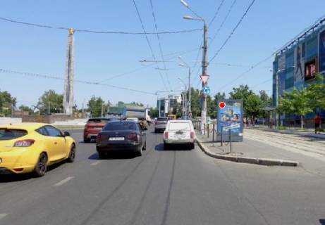 Сiтiлайт A у Одесі, 1.8x1.2  10-го пл. - Академічна вул., 28 ТРК "Сади перемоги" Фото 1