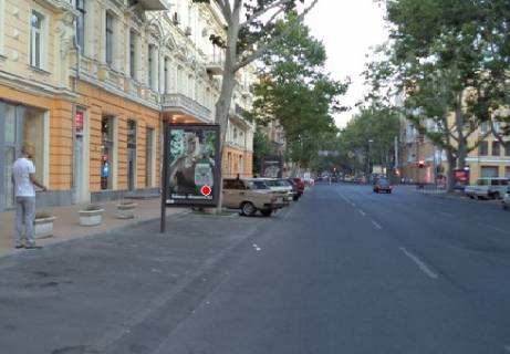 Ситилайт A в Одессе, 1.8x1.2  Рішельєвська вул., 15 фото 1