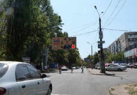 Билборд B в Одессе Ильфа и Петрова ул., 11-А фото 1