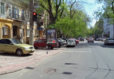 Ситилайт A в Одессе, 1.8x1.2  Троїцька вул., 30 - Рішельєвська вул., 29 A
 фото 1