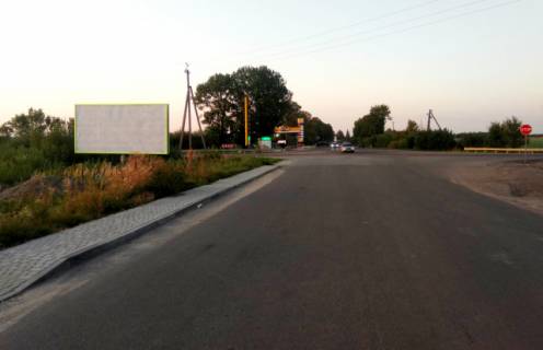 Билборд B в Жовкве, 6x3м.  м. Жовква, вул. Б.Хмельницького, виїзд з міста у напрямку м.Червоноград, м.Сокаль, м.Рава- Руська + АЗК LPG + жовта вітрозахисна люмінесцентна рамка фото 1