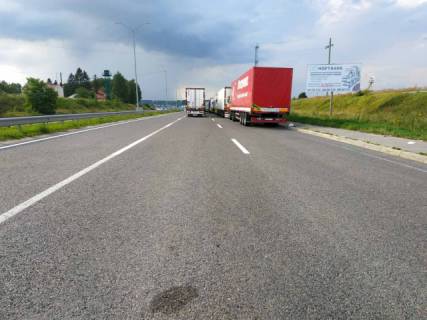 Билборд A в трасах Львова, 6x3м.  Кордон, на кордон з респ. Польща, автодорога Львів - Рава - Руська (М-09), 50м. до пограничного посту фото 1