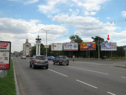 Призматрон, Призма Р/П у Запоріжжі, 3х6  302_Запорожье_пр. Соборный  ул. Тюленина 12 АПЕРЕЛЯ (призматрон 4й справа) - 286315 Фото 1