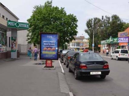 Ситилайт A в Павлограде, 1,2x1,8  вул. Шевченко - вул. Центральна (ТЦ Гулівер, блок Б, ЦЕНТР) фото 1