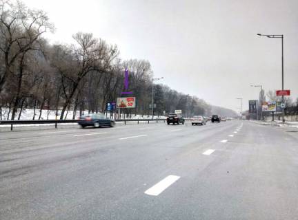Призма B в Киеве, 6 X 3 м  Наддніпрянське шосе, 140 м від мосту Патона - 270776 фото 1