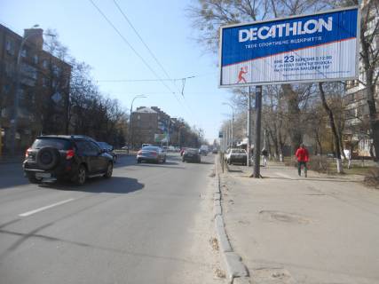 Призма A в Киеве, 6 X 3 м  просп. Повітрофлотський, 62 - 270907 фото 1