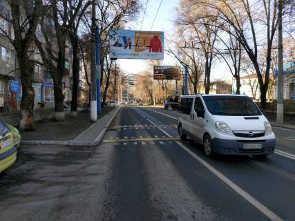 Білборд, Бігборд (Борд)  B у Маріуполі, 3х6  пр. Нахимова 99 Фото 1