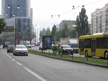 Ситилайт B в Киеве, 1.2x1.8  Басейна вулиця 19, (розподілювач), ТРЦ "Гулівер" в напрямку від вул. Хрещатик фото 1