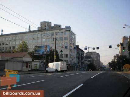 Призма  в Киеве Владимирский рынок (за забором) - 26597 фото 1