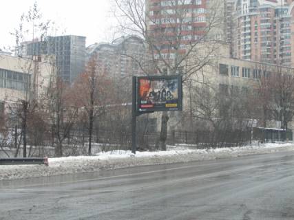 Скроллер B в Киеве, 3.14x2.32  Старонаводницька, 12 (світлофор)  рух від площі ГВВВ, ліворуч - 26932 фото 1