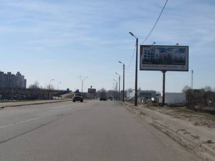 Билборд A в Киеве, 6x3  Оноре де Бальзака, рух в напрямку проспекту Генерала Ватутіна (за 400 метрів  до вул.К.Маркса) фото 1