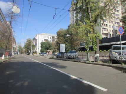 Ситилайт A в Киеве, 1.2x1.8  Князів Острозьких (Московська) вул., 17 фото 1