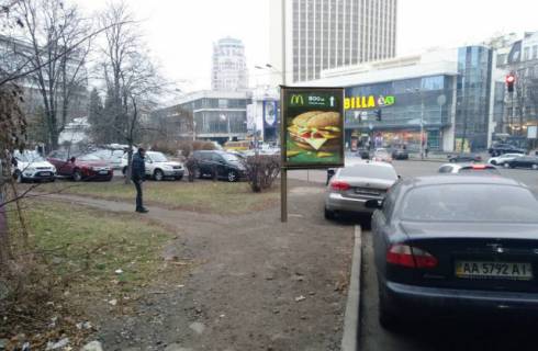 Ситилайт A в Киеве, 1.2x1.8  вул. Рейтарська / пл. Львівська фото 1