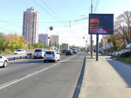 Видеоборд A в Киеве, 3.14x2.32  Вадима Гетьмана, 46/2  (м-н "АТЛ", залізнична станція "Караваєві дачі", рух до центру міста) - 391312 фото 1