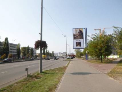 Беклайт A у Києві, 4x8  Бажана Миколи проспект / 300 метрів від Харьківської площи (АЗС"Укравто"), рух до Києва Фото 1