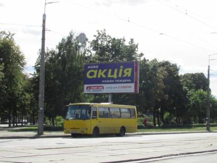 Билборд B в Киеве, 6x3  Бориспільська /  Заслонова, 22 фото 1