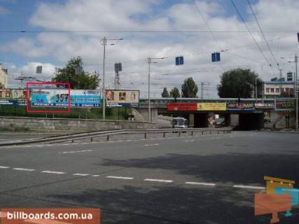 Призма  в Киеве пл.Кривоноса, возле моста-1 - 26974 фото 1