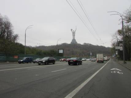 Скроллер B в Киеве, 3.14x2.32  Міхновського М. (Др. Народів) бул-р, за 150м. до Наводницької пл. (ГВВВ) (ліворуч) - 196081 фото 1