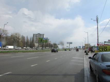 Видеоборд A в Киеве, 6x3  Кільцева дорога (розподілювач, поруч ТЦ "April City", з'їзд на пр-т Курбаса, напрямок руху до Одеської пл.) - 391240 фото 1